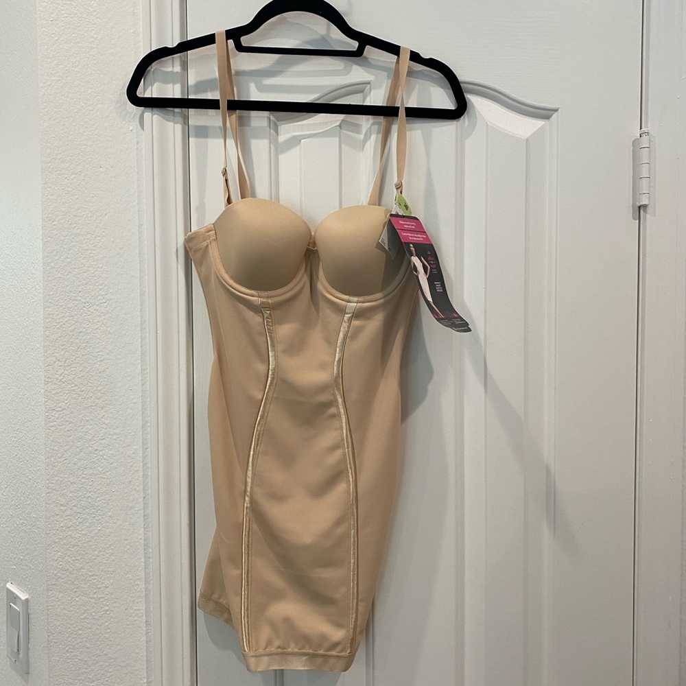 Slip with built in bra. Size 34b